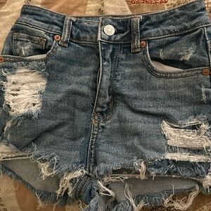 american eagle light wash jean shorts